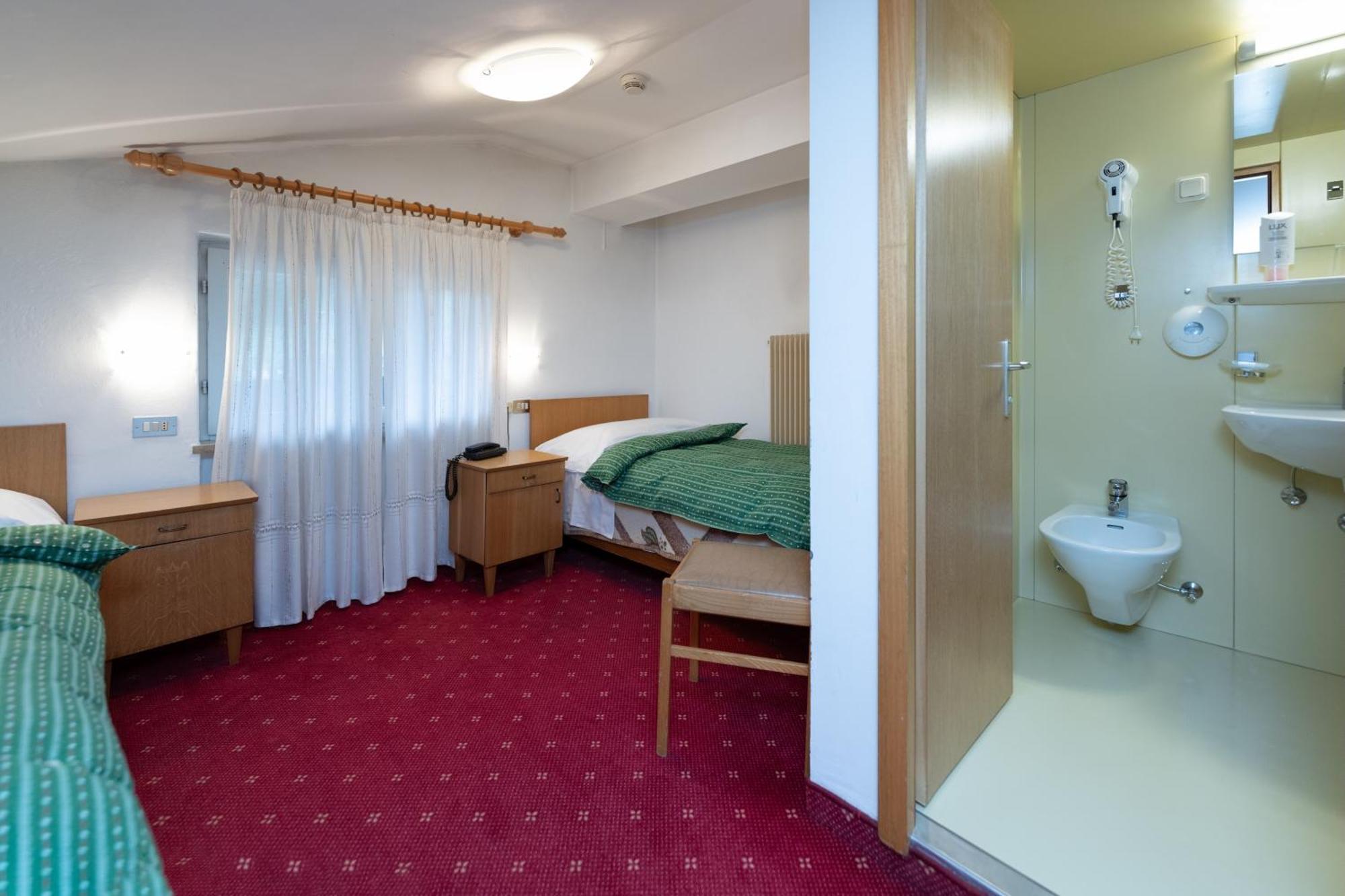 Hotel Mary 博萨迪法萨 外观 照片